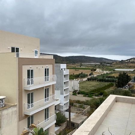 Апартаменти Hillview Duplex Penthouse Сент-Полс-Бей Екстер'єр фото